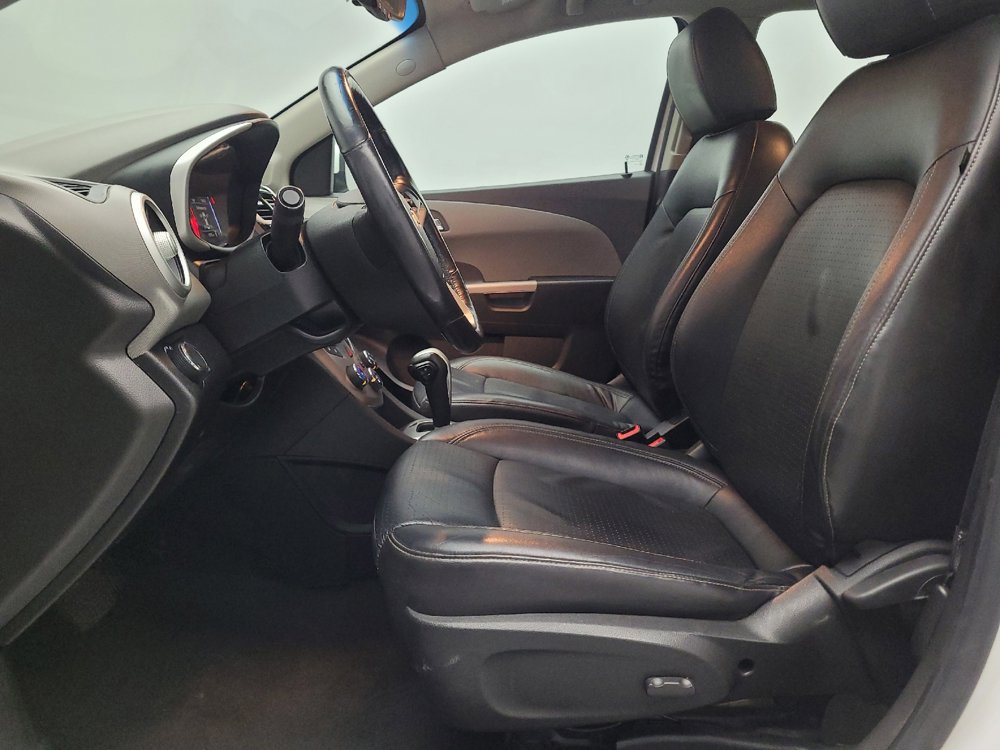 Used 2017 Chevrolet Sonic Premier image 17
