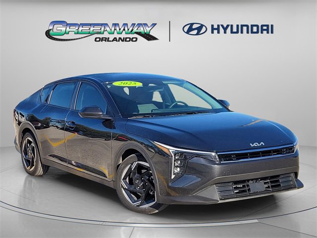 Used 2025 Kia K4 EX image 1