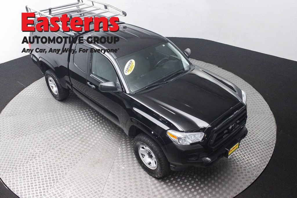 Used 2023 Toyota Tacoma SR AWD/4WD image 3