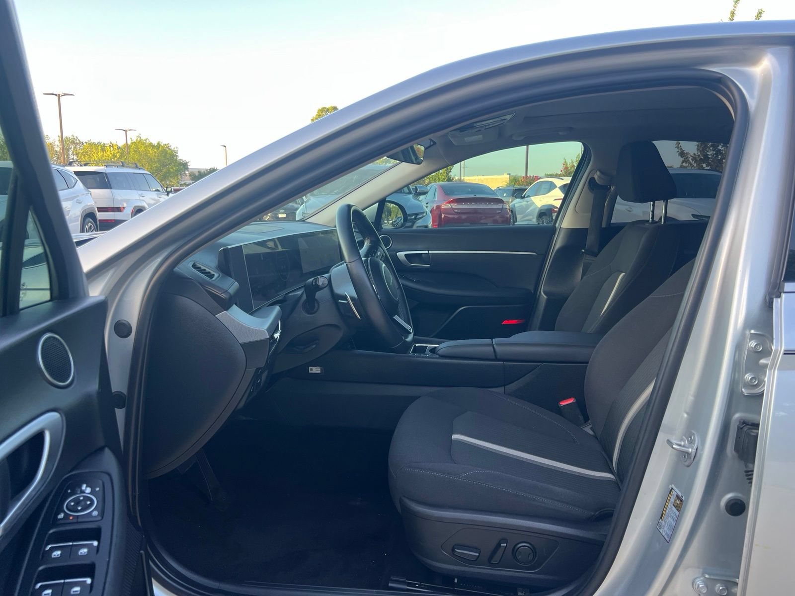Used 2025 Hyundai Sonata SEL FWD image 22