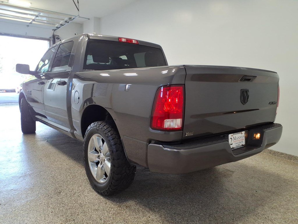 Used 2018 RAM 1500 Express AWD/4WD image 6
