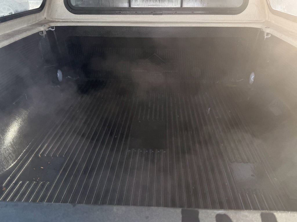 Used 2021 RAM 1500 Classic SLT image 9