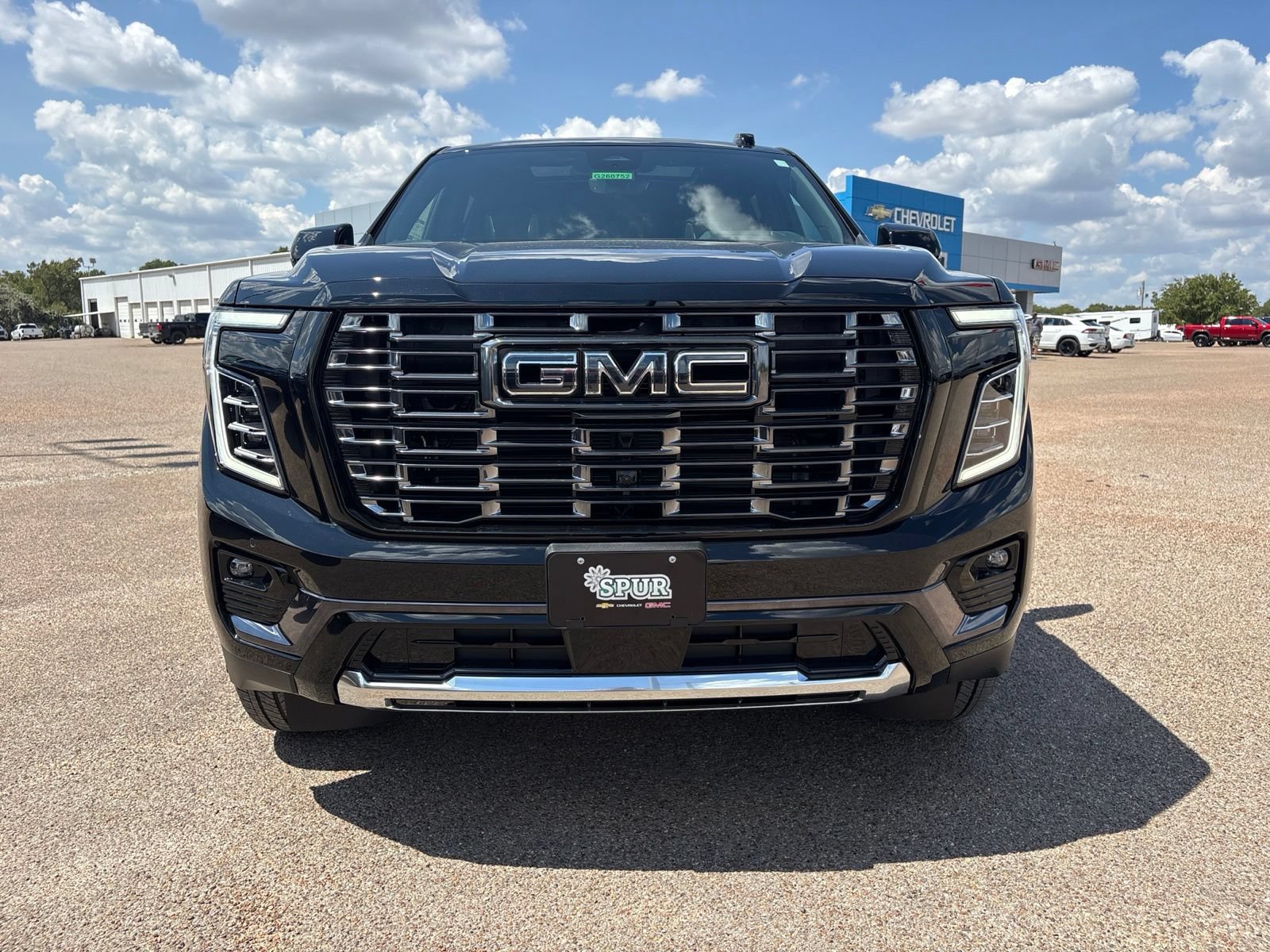 New 2026 GMC Yukon XL Denali Ultimate w/ LPO, Floor Liner Package AWD/4WD image 9
