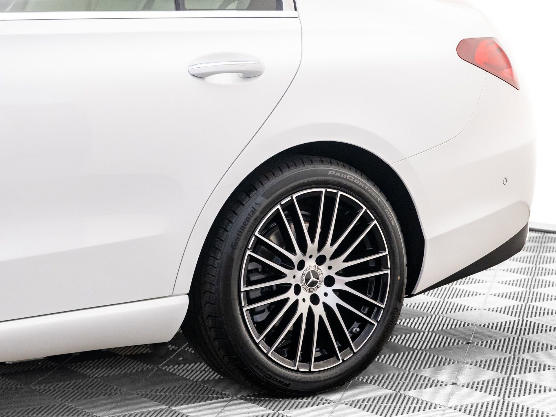 New 2026 Mercedes-Benz C 300 4MATIC Sedan image 35