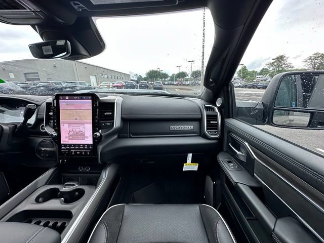 New 2026 RAM 3500 Laramie AWD/4WD image 28