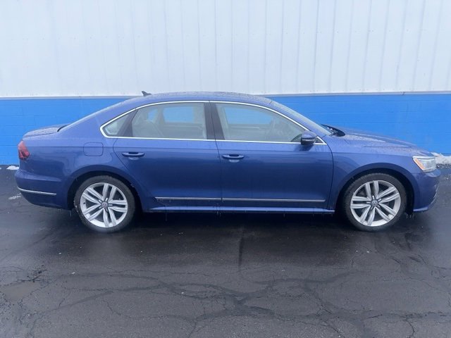 Used 2017 Volkswagen Passat 1.8T SE video 1