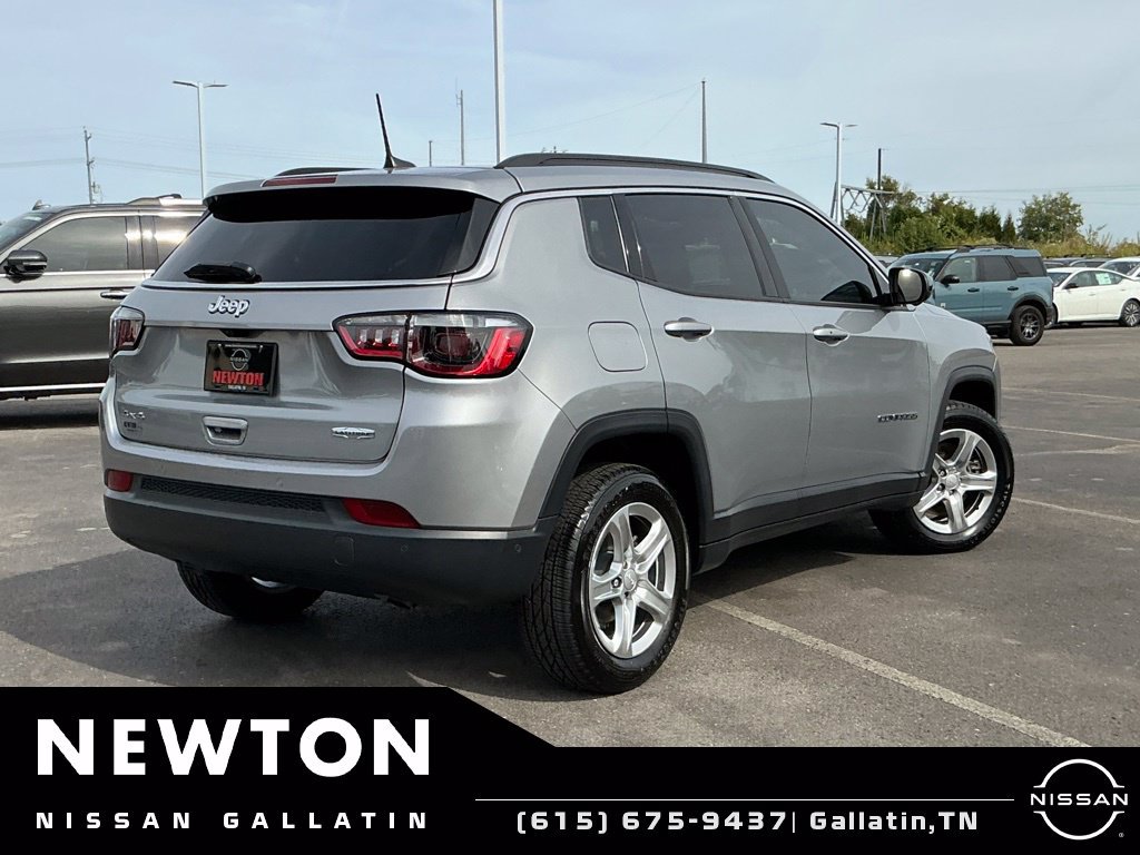 Used 2023 Jeep Compass Latitude w/ Convenience Group AWD/4WD image 28