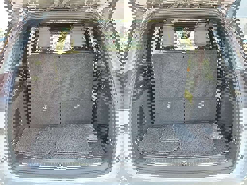 Used 2025 Jeep Grand Cherokee L Summit image 24