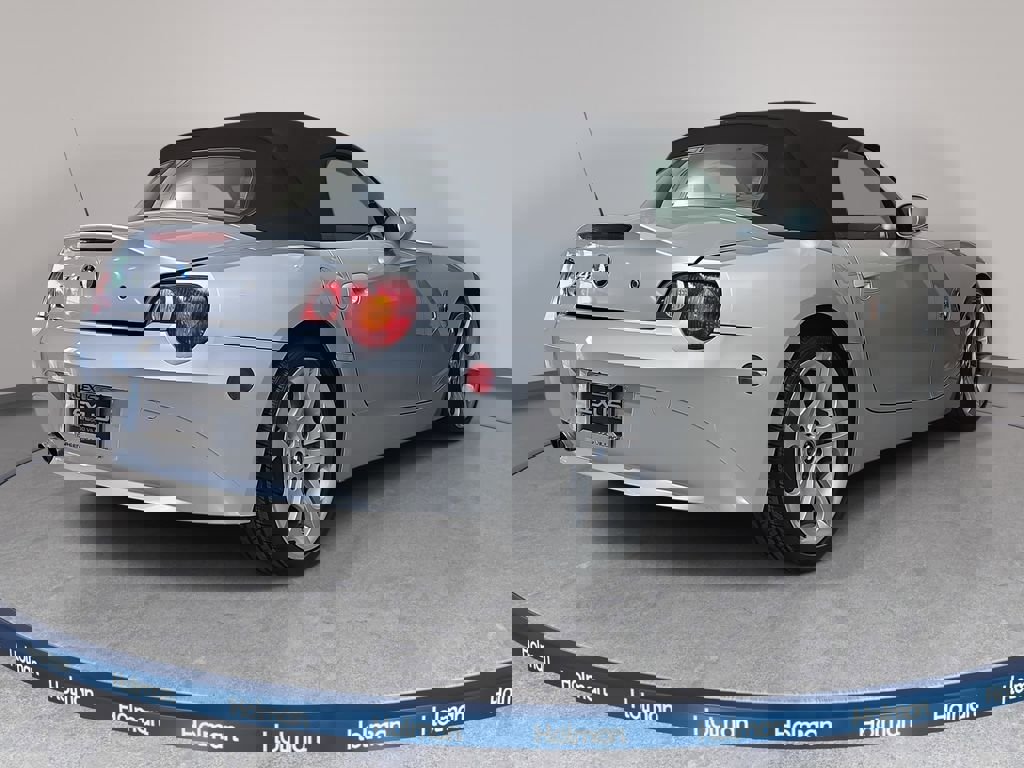 Used 2004 BMW Z4 3.0i image 6