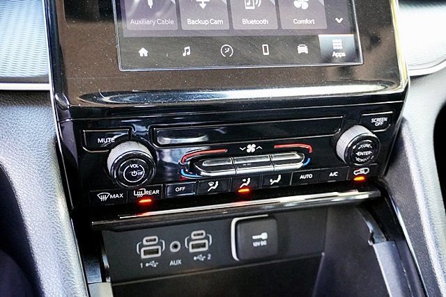 Used 2023 Jeep Grand Cherokee Laredo RWD image 27
