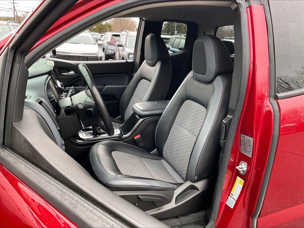 Used 2017 Chevrolet Colorado Z71 image 9