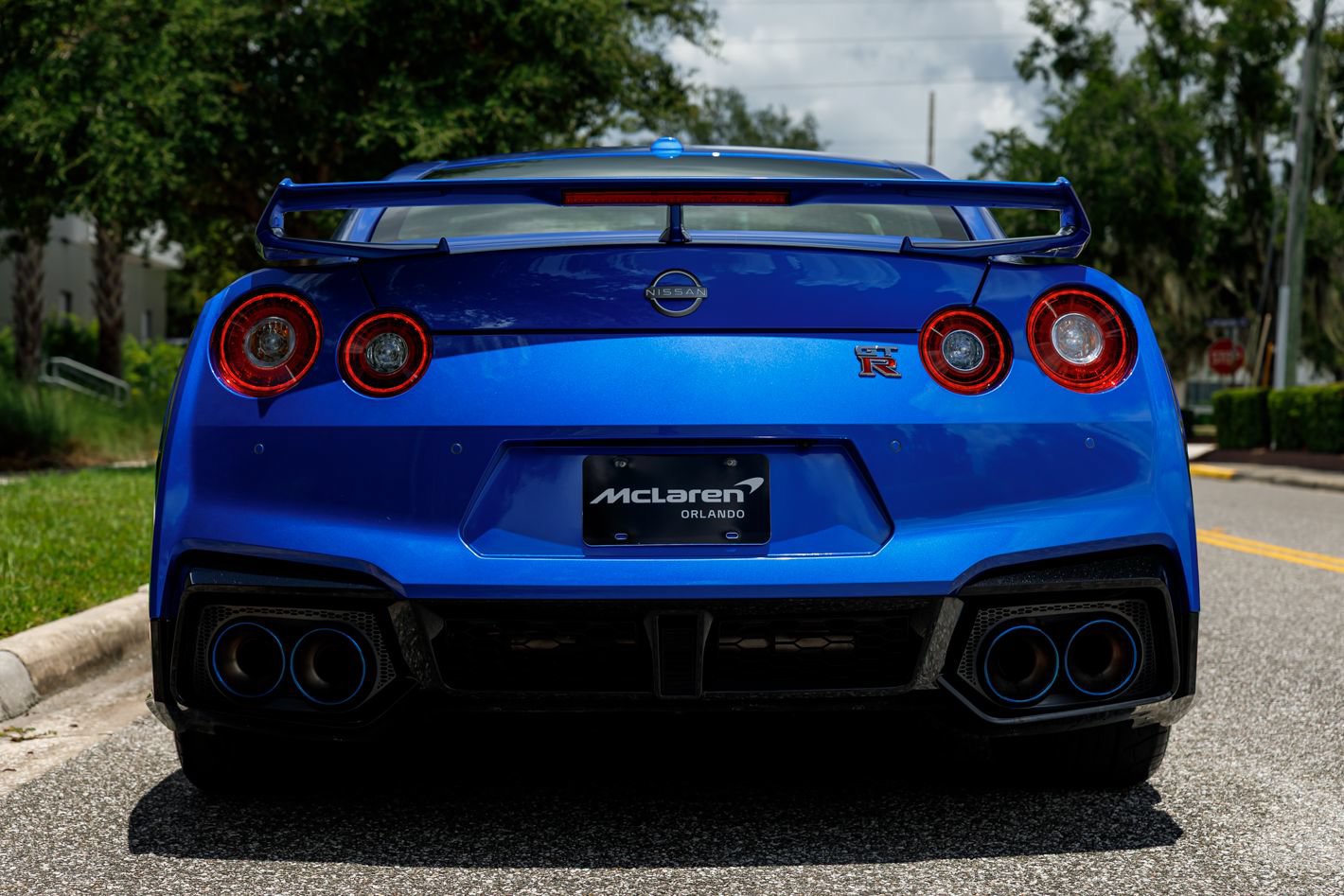 Used 2024 Nissan GT-R AWD/4WD image 12