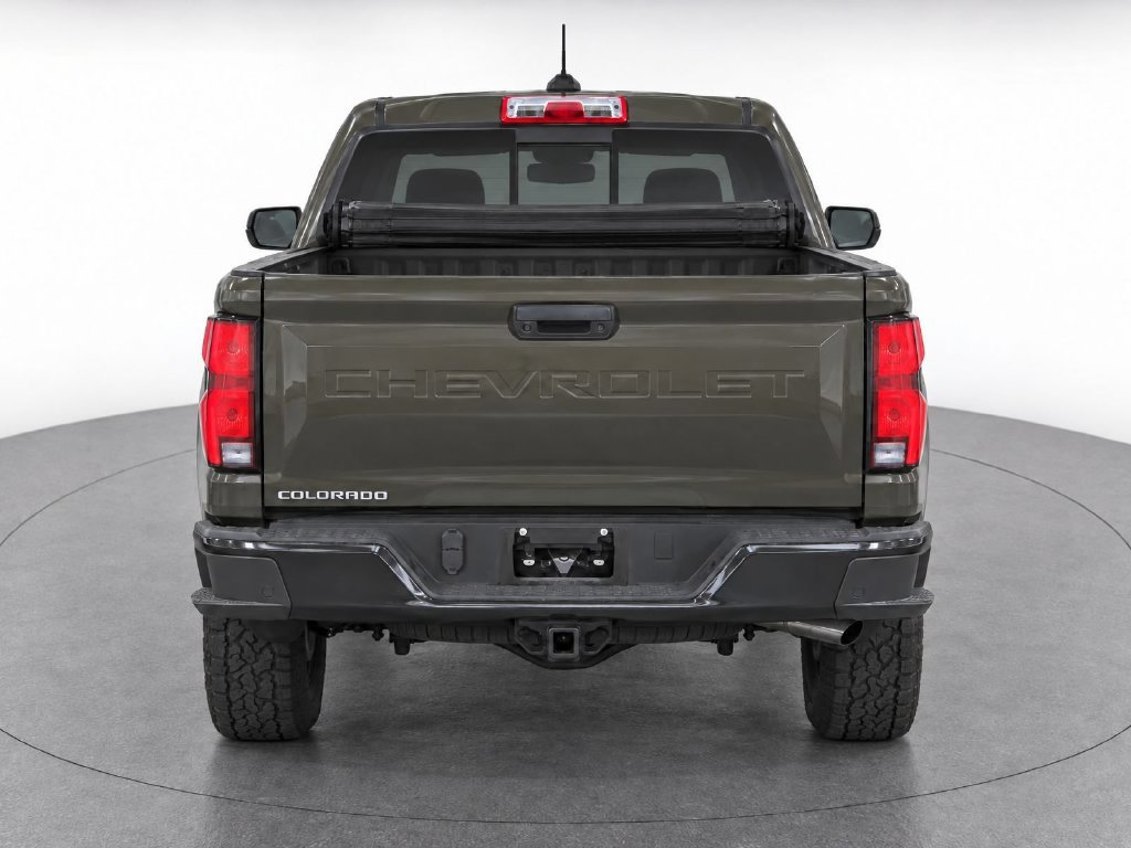 Used 2023 Chevrolet Colorado Z71 w/ Z71 Convenience Package 2 AWD/4WD image 6