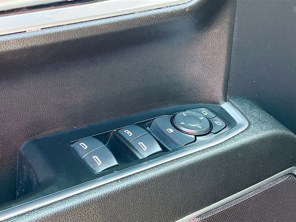 Used 2024 GMC Sierra 1500 Elevation image 18