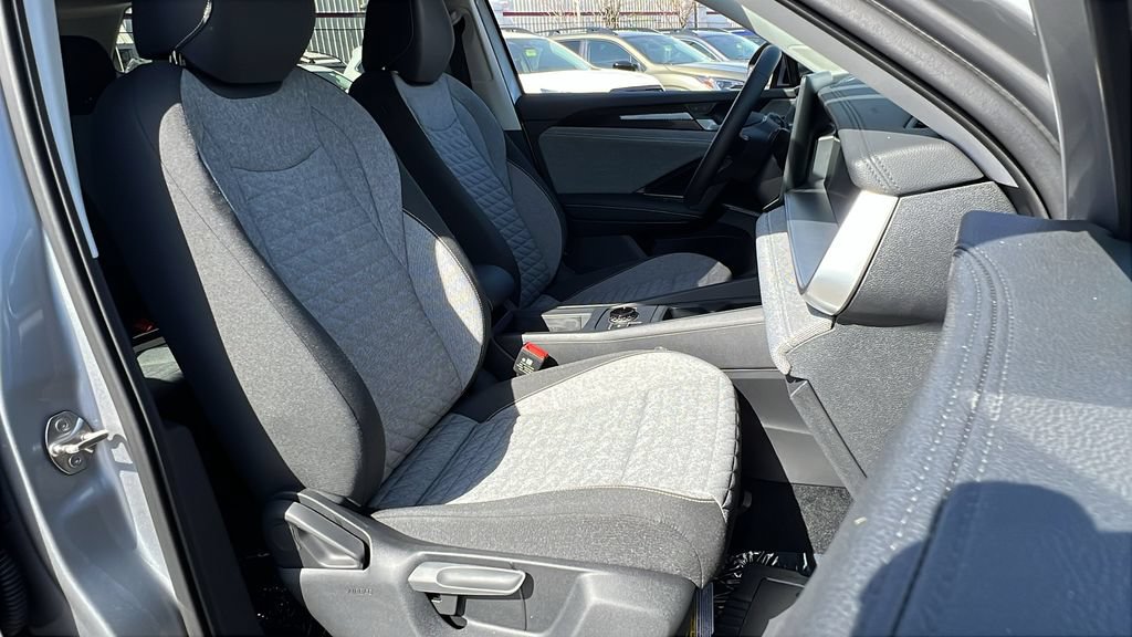 New 2026 Volkswagen Tiguan S AWD/4WD image 10