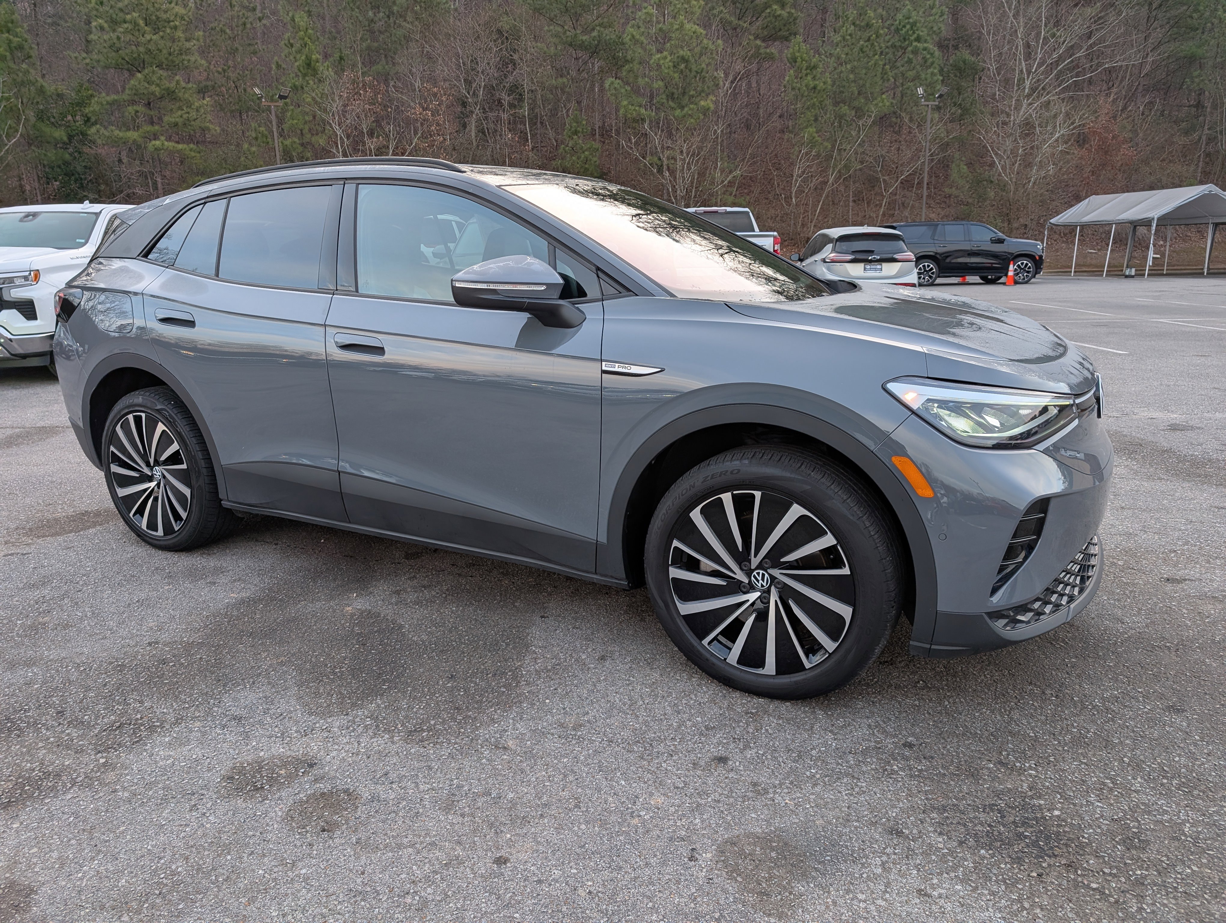 Used 2025 Volkswagen ID.4 Pro image 11