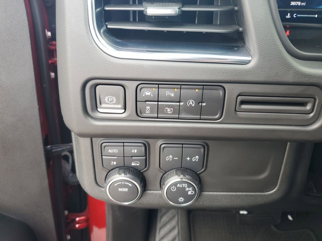 Used 2023 Chevrolet Tahoe RST w/ Luxury Package image 34