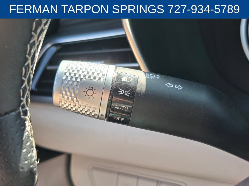 Used 2025 Genesis G70 2.5T RWD image 35