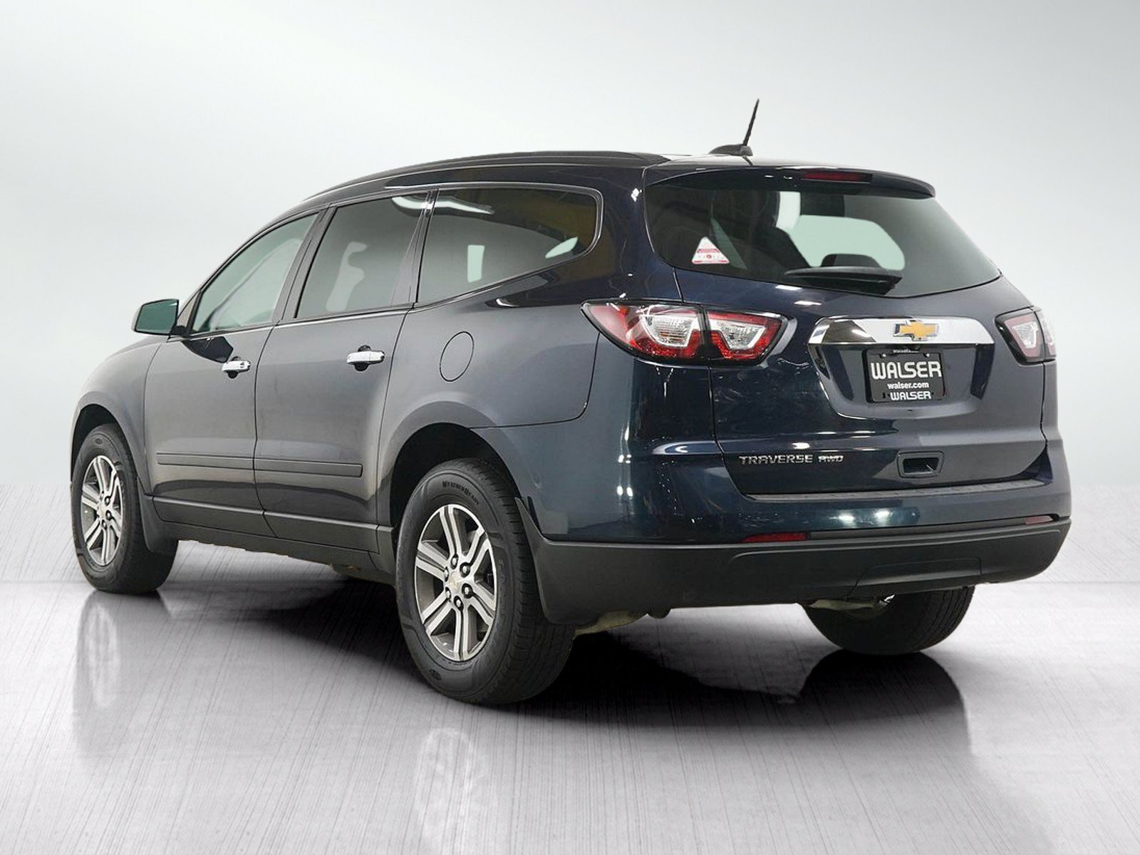 Used 2017 Chevrolet Traverse LS AWD/4WD image 3