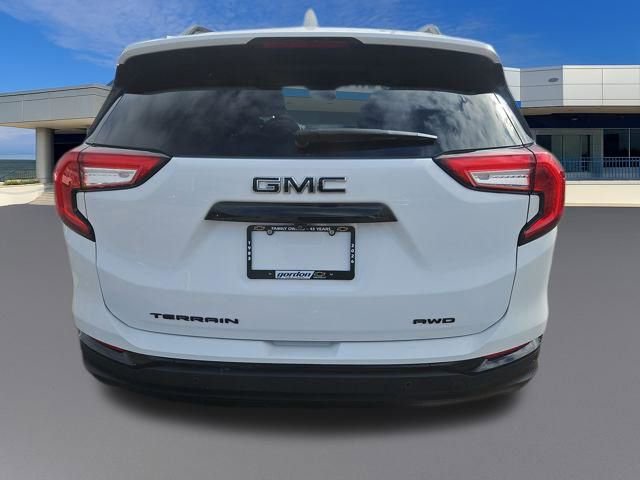 Used 2023 GMC Terrain SLT w/ Tech Package image 4