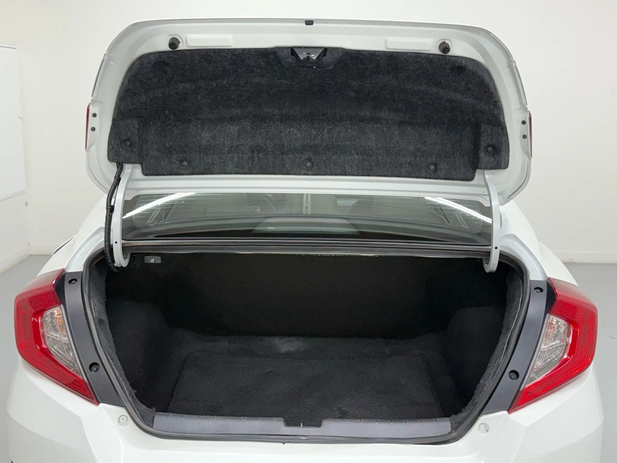 Used 2018 Honda Civic LX image 36