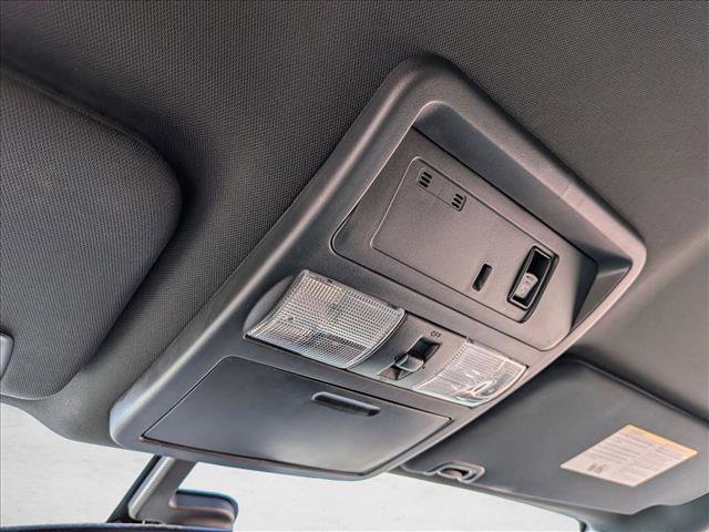 Used 2019 Nissan Titan SV w/ SV Convenience Package image 14