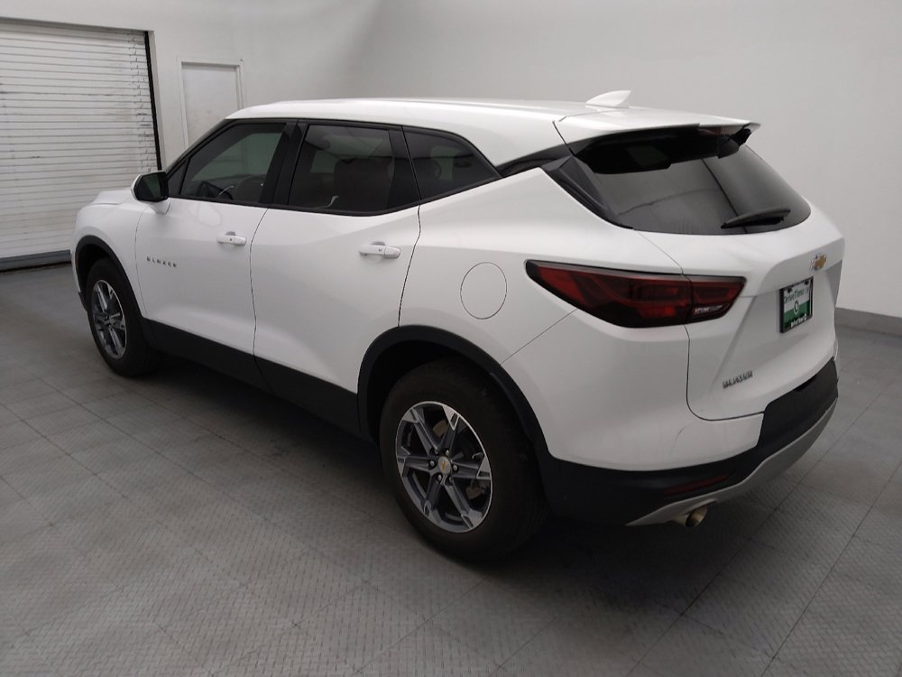 Used 2024 Chevrolet Blazer LT w/ Driver Confidence Package FWD image 3