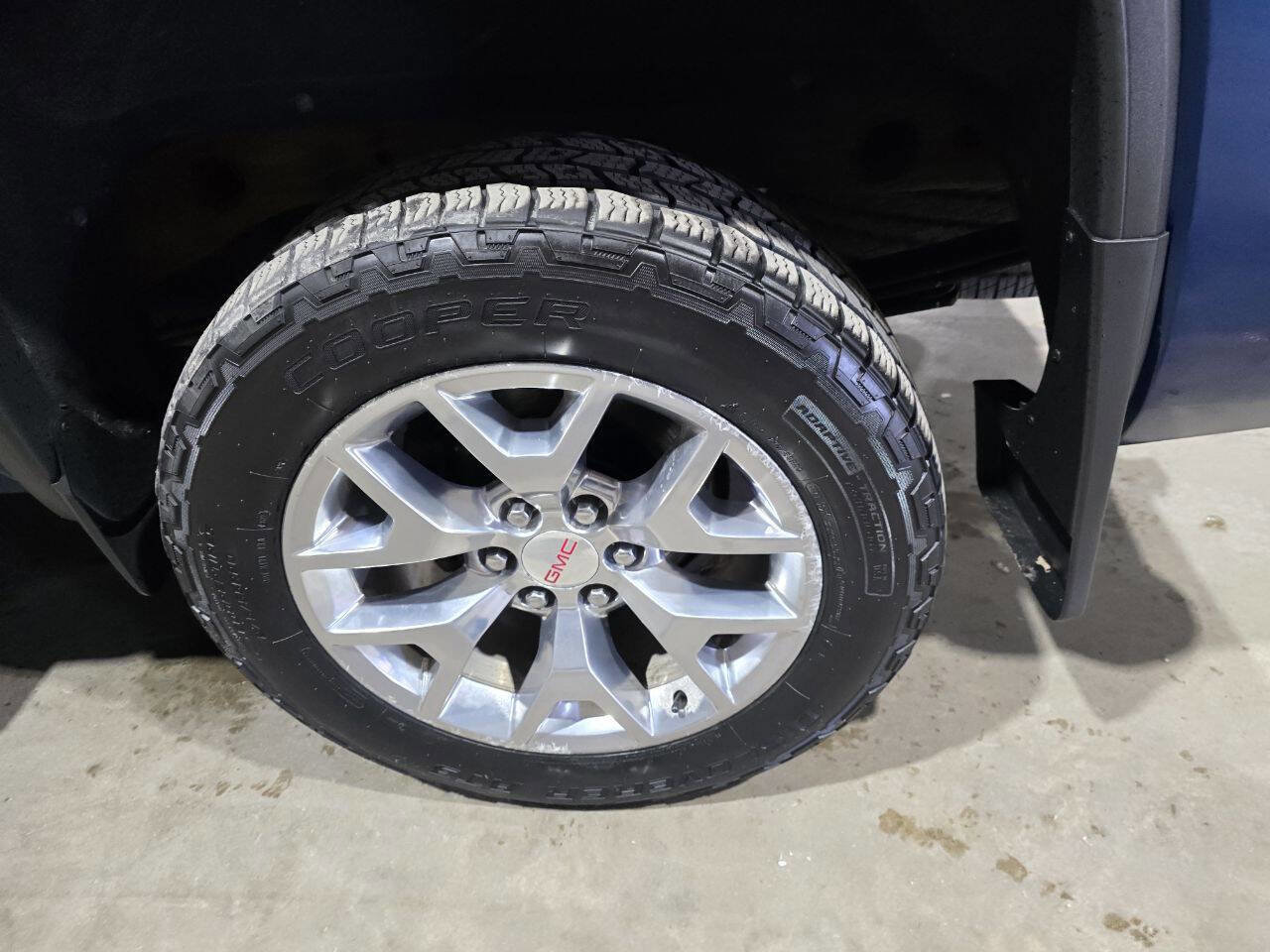 Used 2018 GMC Sierra 1500 SLT w/ SLT Premium Package image 24