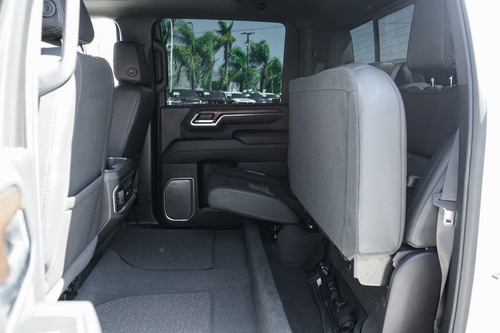 Used 2024 Chevrolet Silverado 3500 High Country w/ High Country Premium Package AWD/4WD image 41