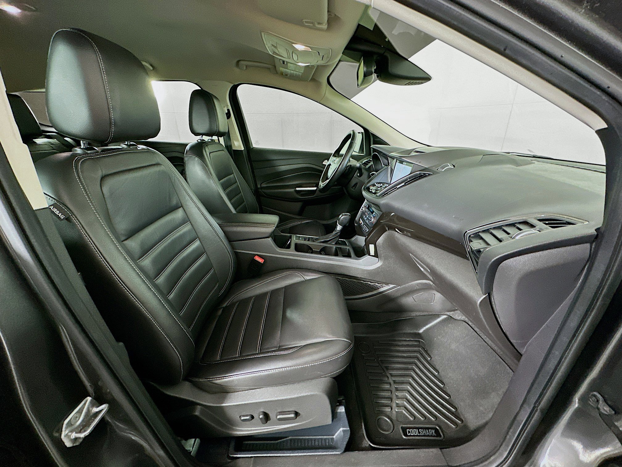 Used 2017 Ford Escape Titanium w/ Equipment Group 301A image 31