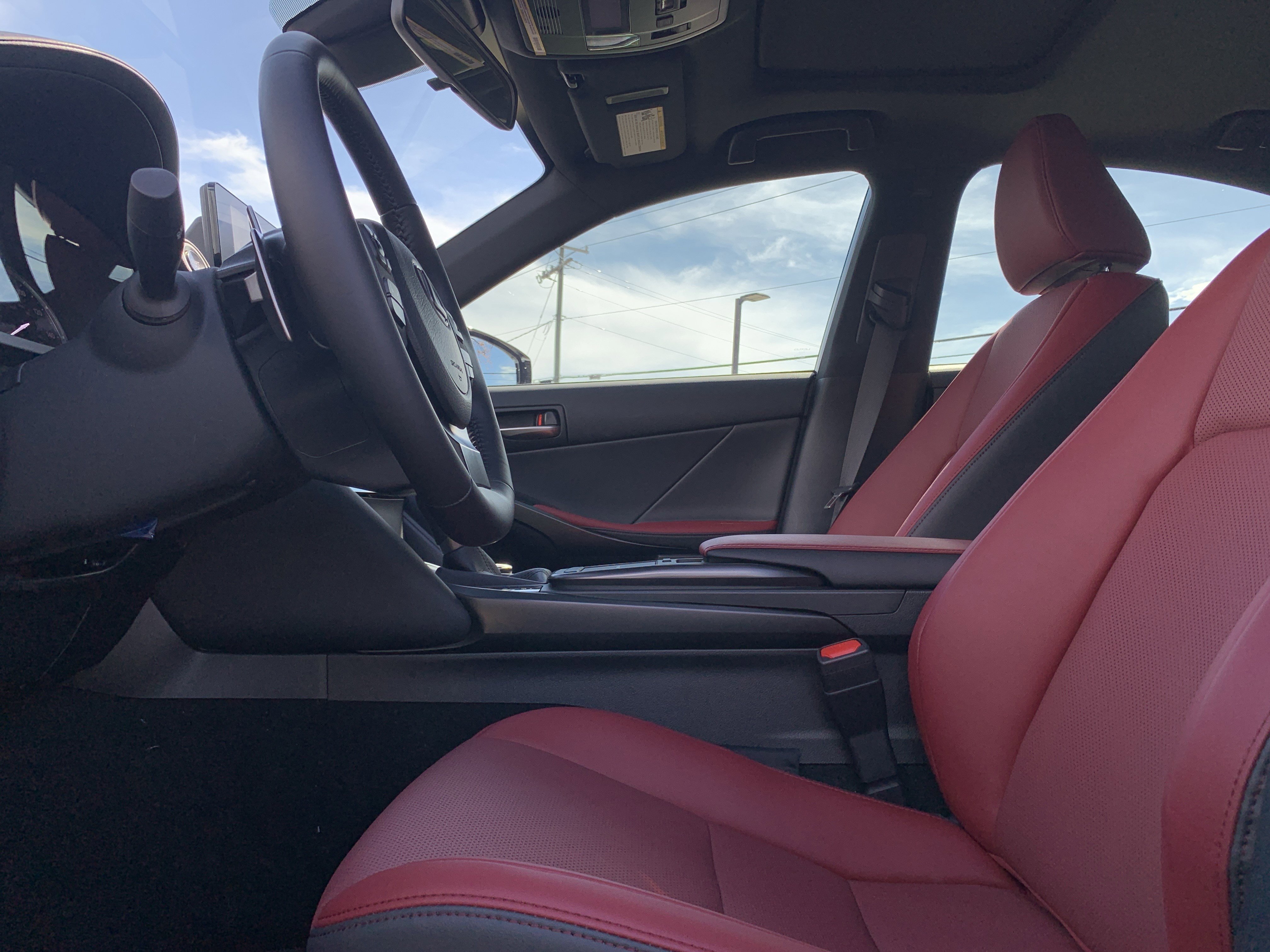 Certified 2025 Lexus IS 350 F Sport image 16