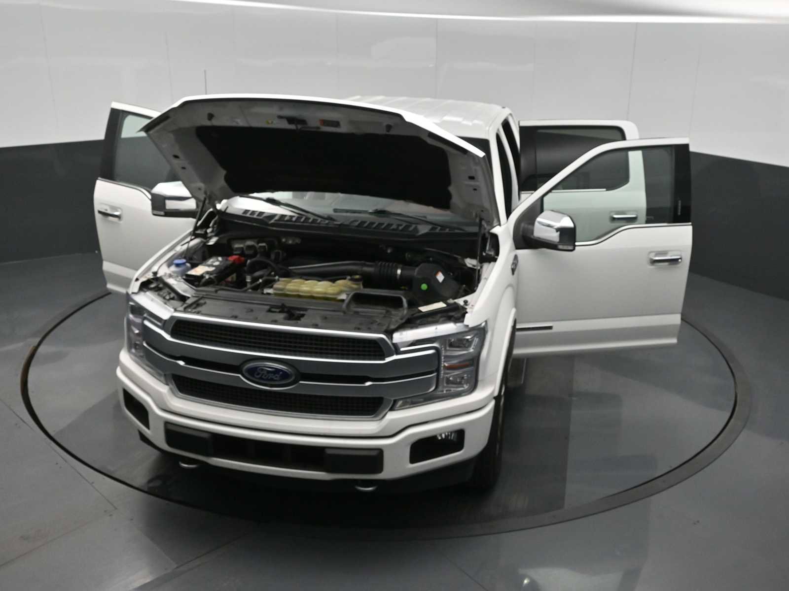 Used 2020 Ford F150 Platinum w/ Equipment Group 701A Luxury image 36