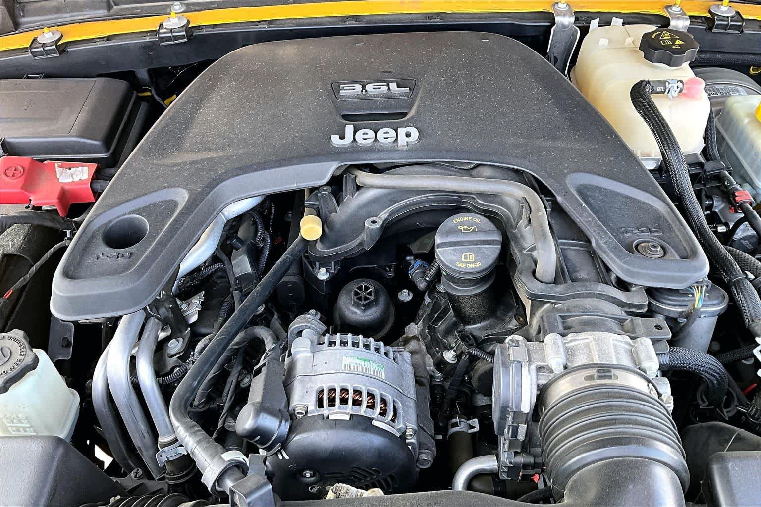 Used 2019 Jeep Wrangler Unlimited Sport S AWD/4WD image 32