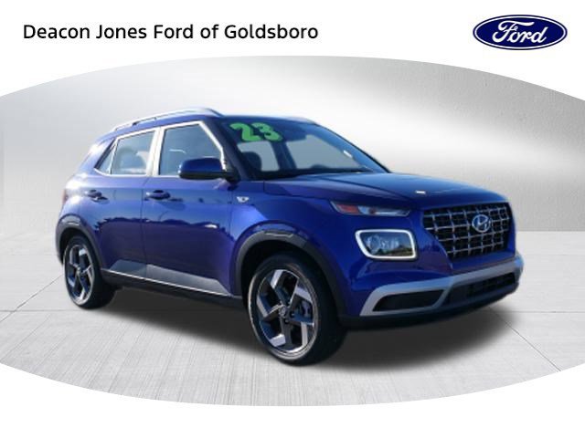 Used 2023 Hyundai Venue Limited video 1