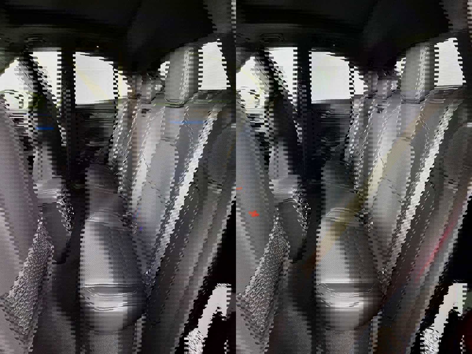 New 2025 Porsche Macan Turbo Electric image 17