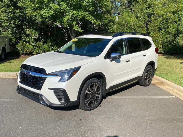 Used 2023 Subaru Ascent Touring AWD/4WD image 3