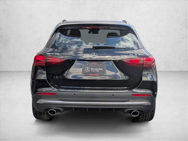 New 2026 Mercedes-Benz GLA 35 AMG 4MATIC image 8