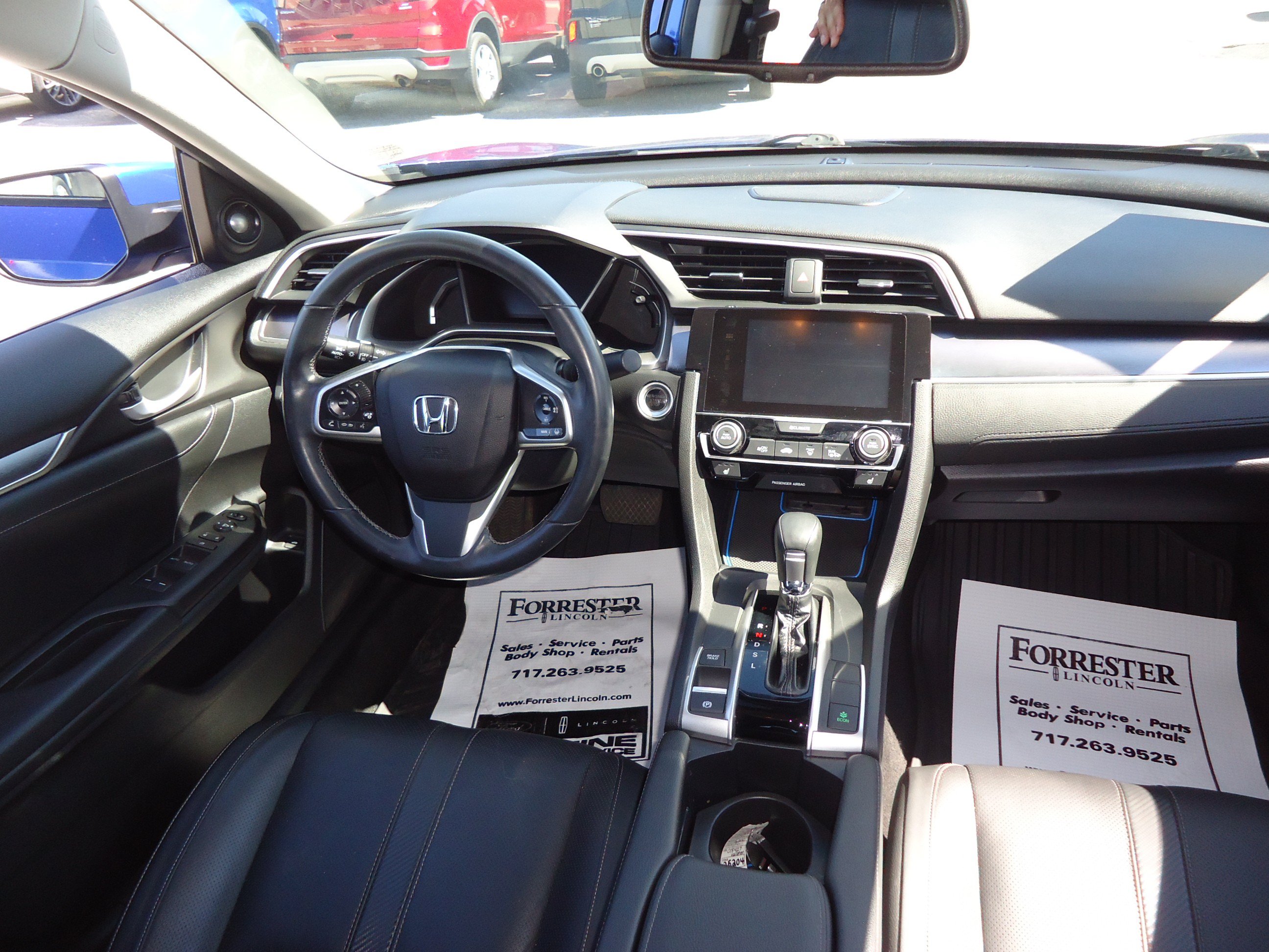 Used 2018 Honda Civic Touring image 10