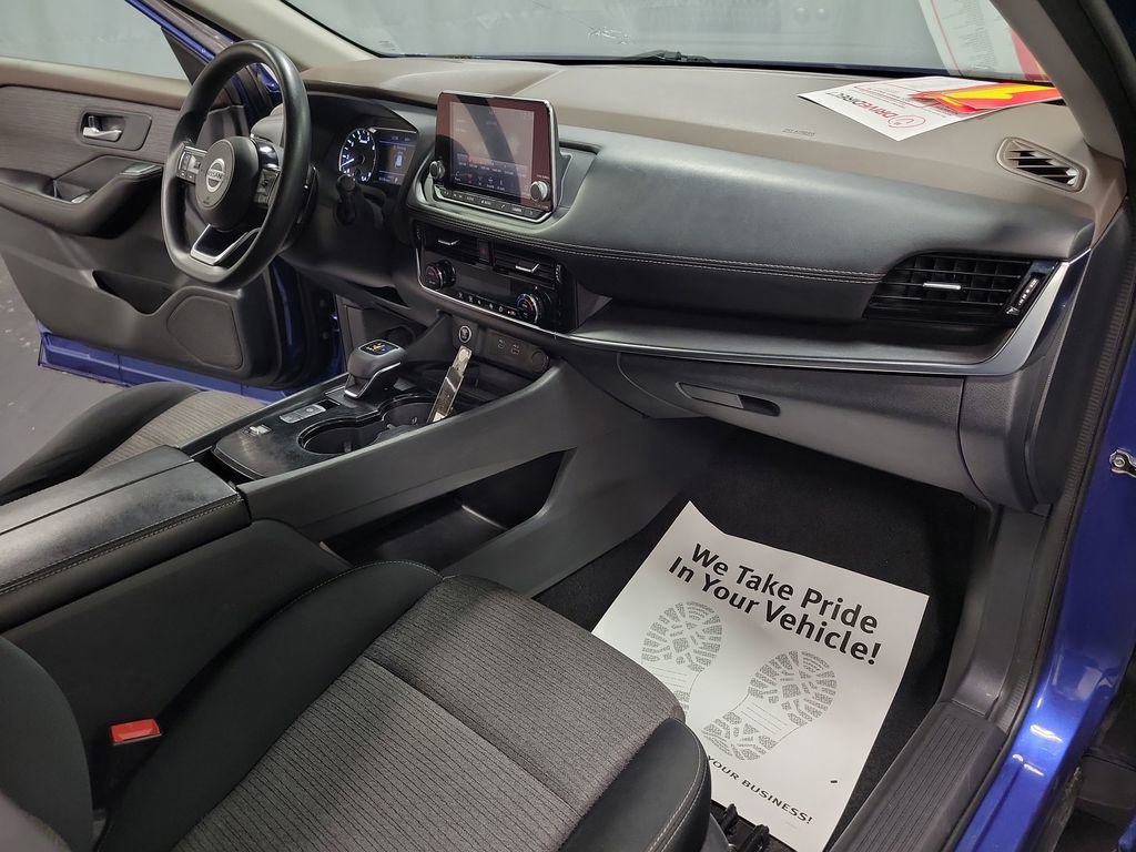 Used 2021 Nissan Rogue SV image 22