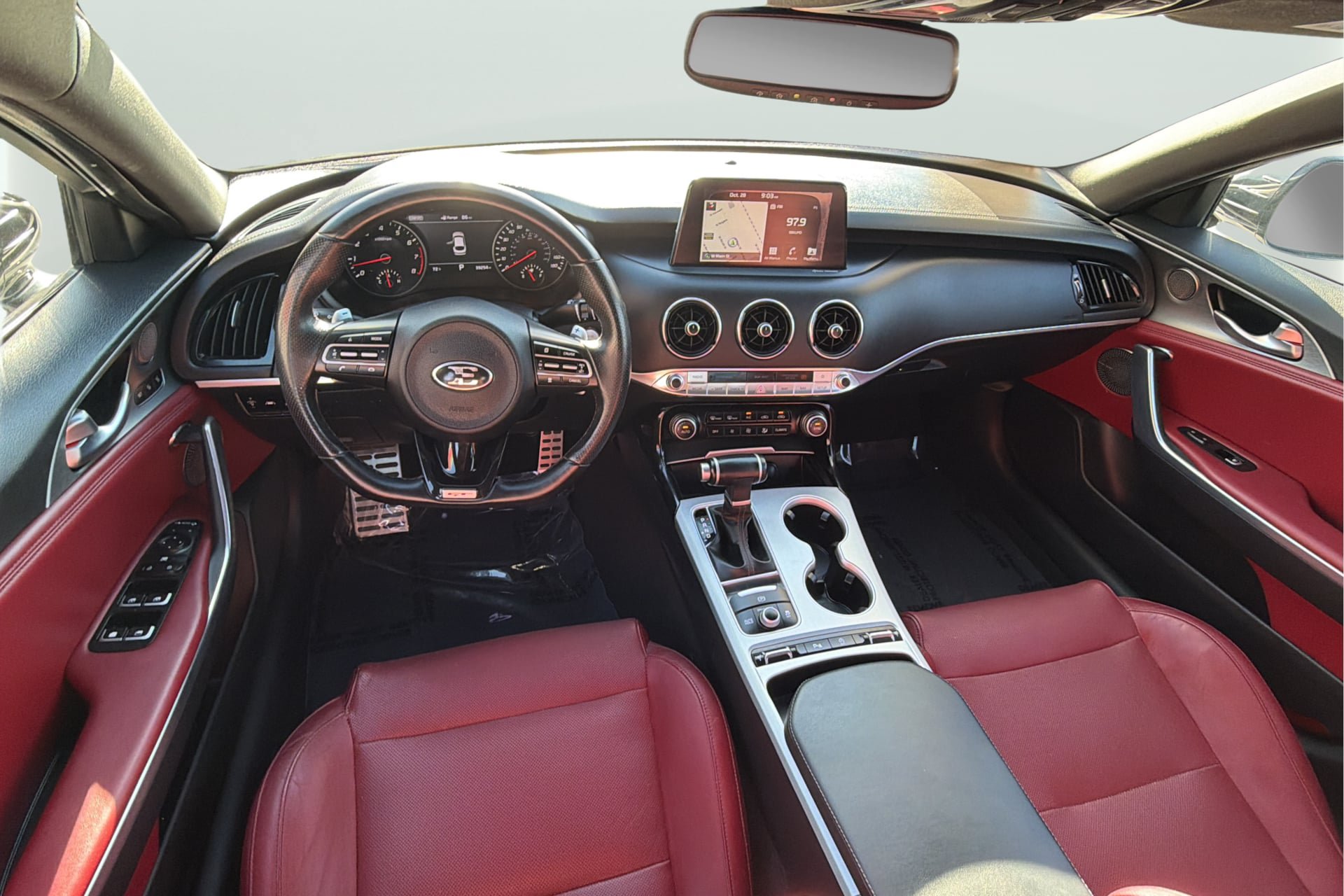 Used 2018 Kia Stinger GT1 RWD image 14