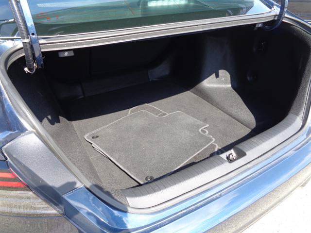 Used 2025 Honda Accord EX-L image 9