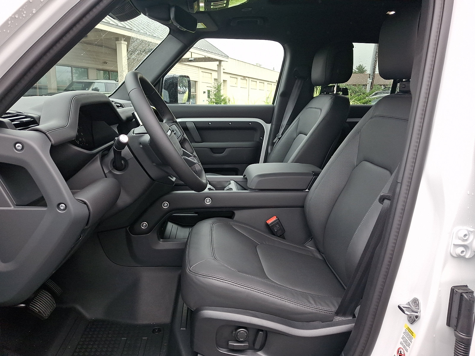 New 2026 Land Rover Defender 110 X-Dynamic SE AWD/4WD image 10