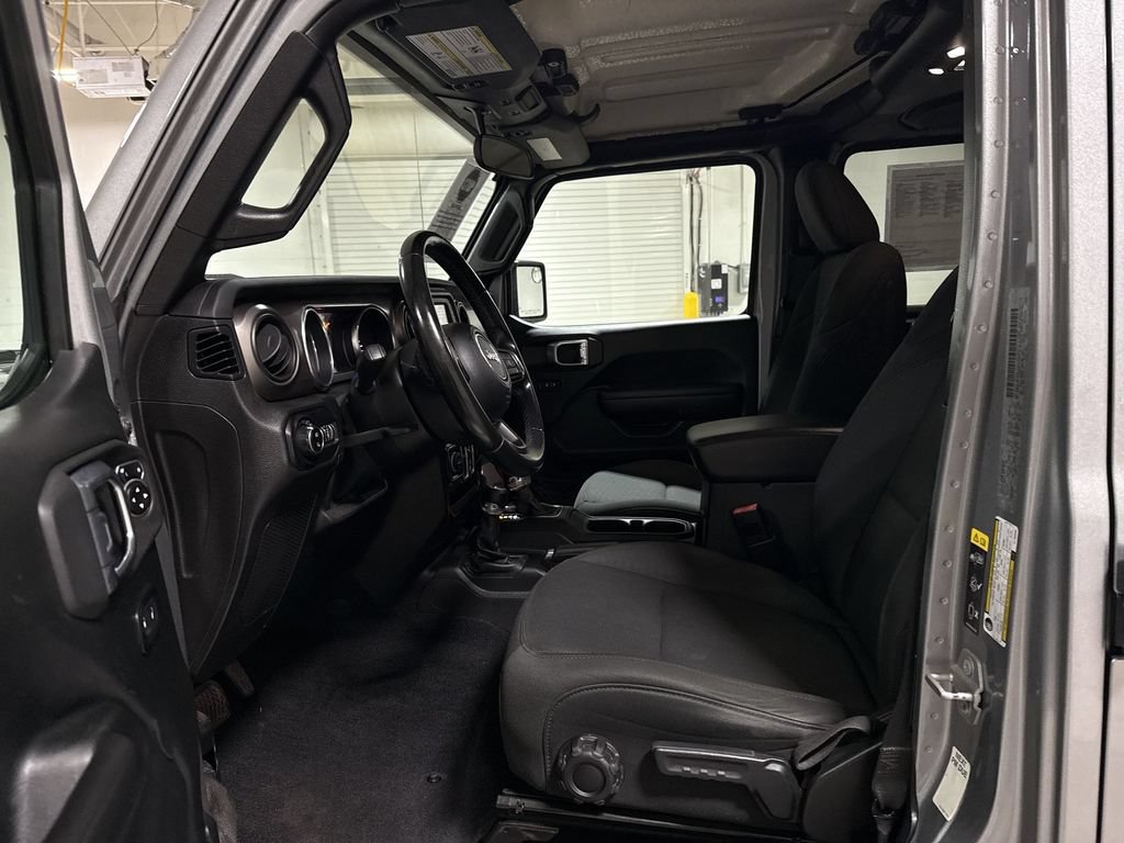 Used 2020 Jeep Gladiator Sport w/ Quick Order Package 24S AWD/4WD image 19