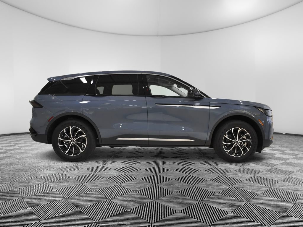 Used 2025 Lincoln Nautilus Premier w/ Equipment Group 102A AWD/4WD image 6