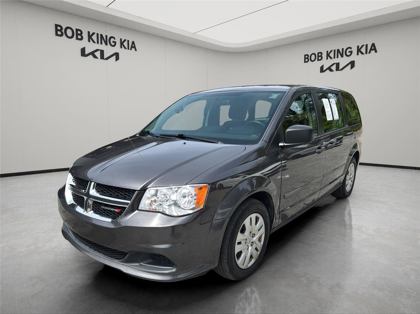 Used 2015 Dodge Grand Caravan American Value Package FWD image 1