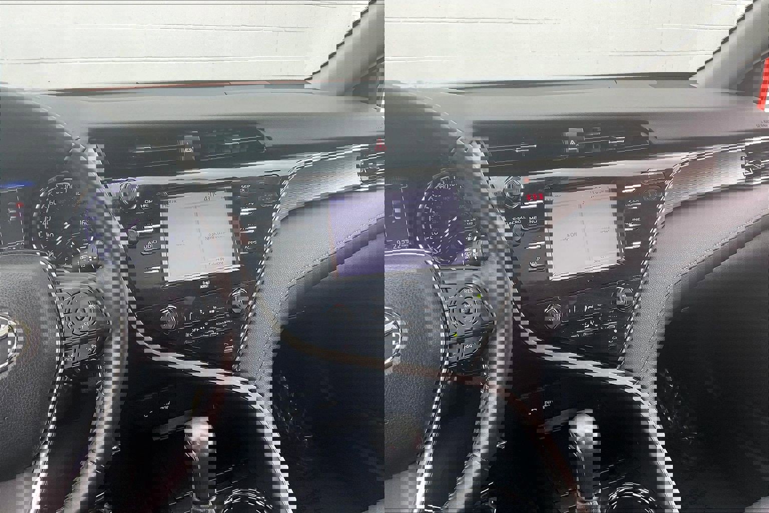 Used 2020 Toyota Camry SE image 7