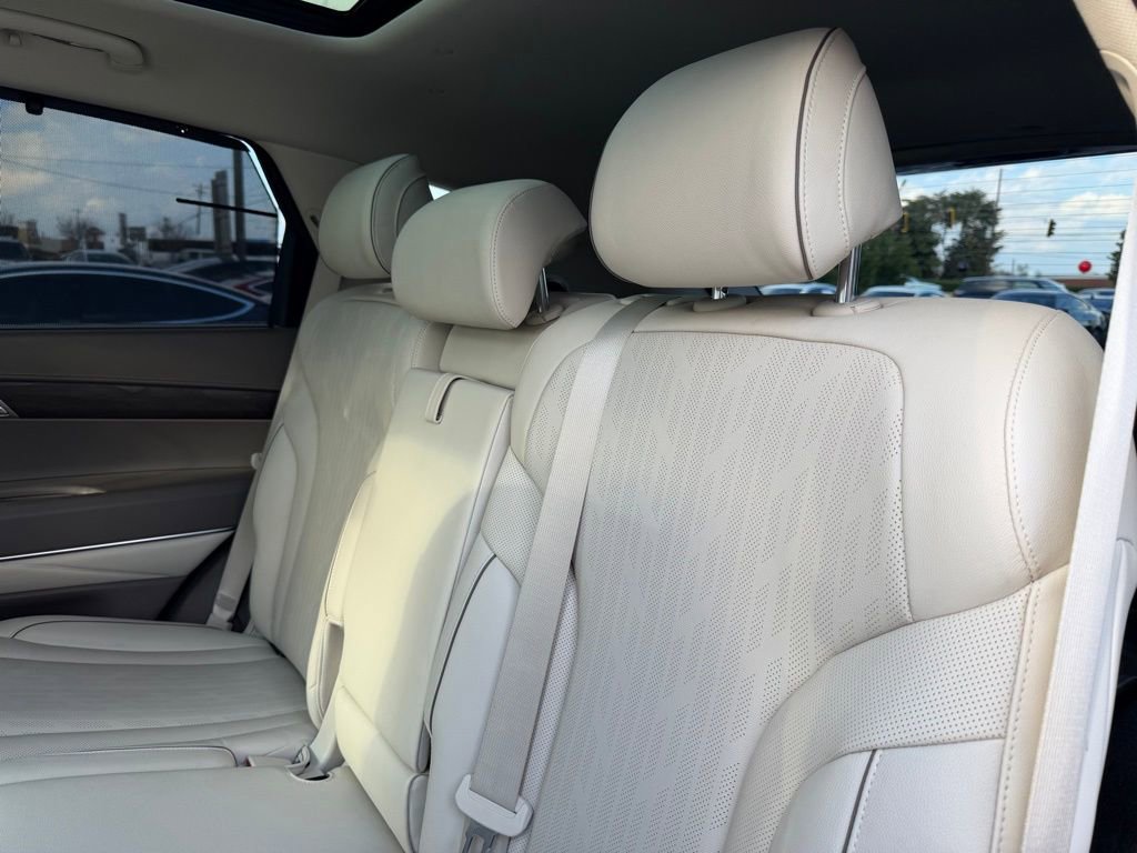 Used 2022 Genesis GV80 2.5T w/ Prestige Package 04 image 28