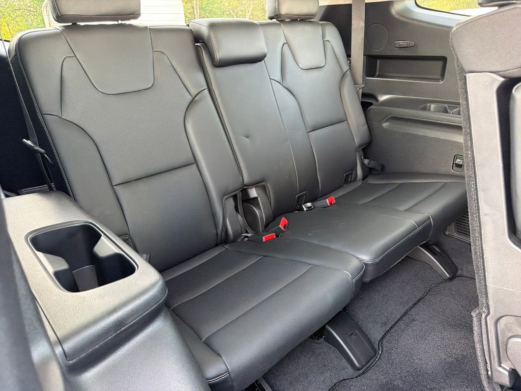 Used 2024 Kia Telluride LX image 33