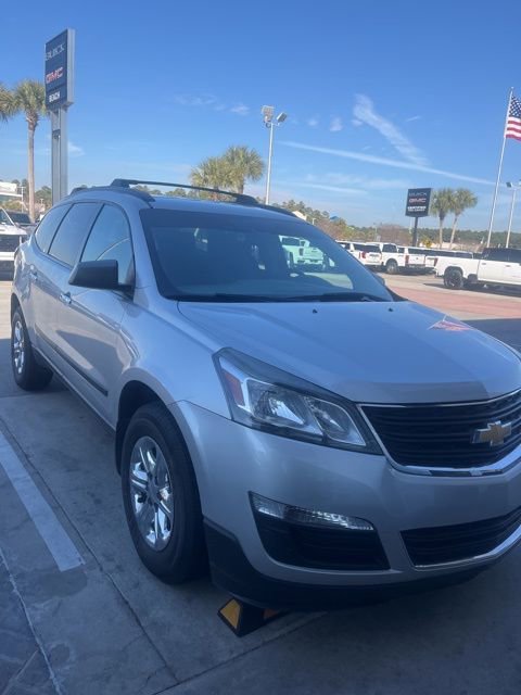Used 2015 Chevrolet Traverse LS image 3
