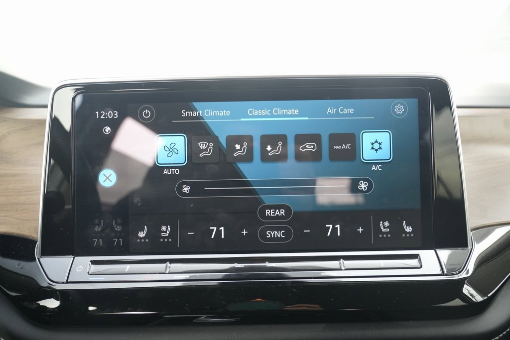 Used 2024 Volkswagen Atlas SE image 62